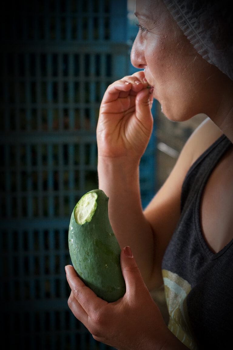 Green Mango Thai: Exploring the Use of Green Mangoes in Thai Cuisine