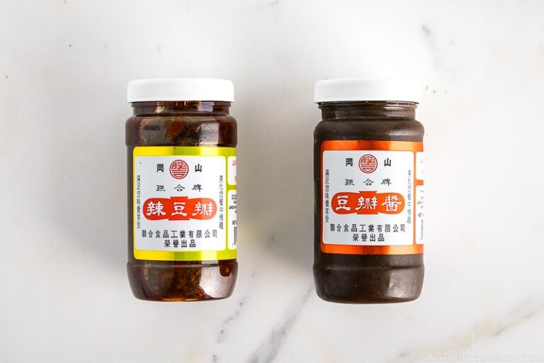 Doubanjiang vs Gochujang: Contrasting Asian Chili Pastes